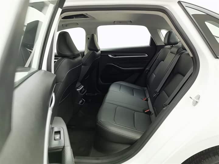 Фото 15 - Geely Emgrand