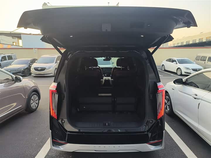 Фото 19 - GAC Trumpchi M8