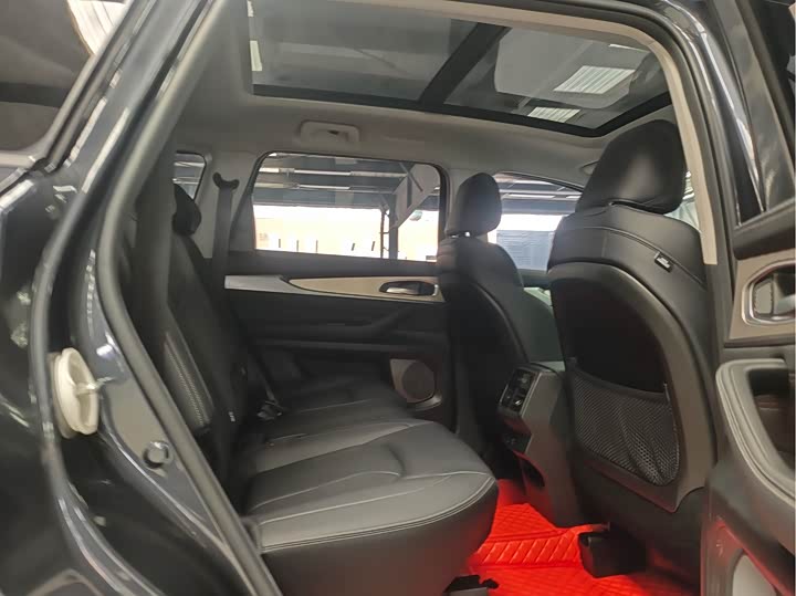 Фото 7 - Exeed VX