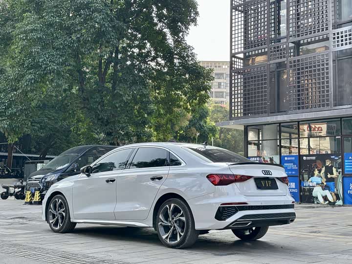 Фото 5 - Audi A3