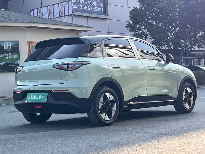 Фото 11 - Geely Galaxy Geome