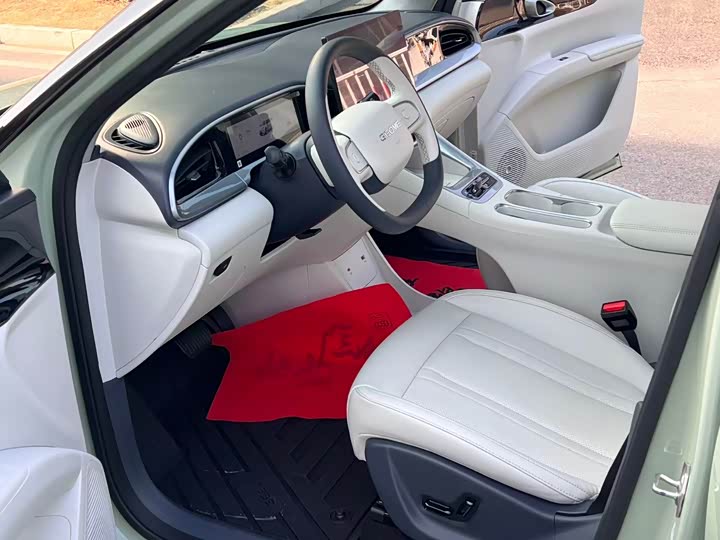 Фото 6 - Geely Galaxy Geome