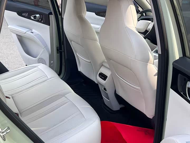 Фото 7 - Geely Galaxy Geome