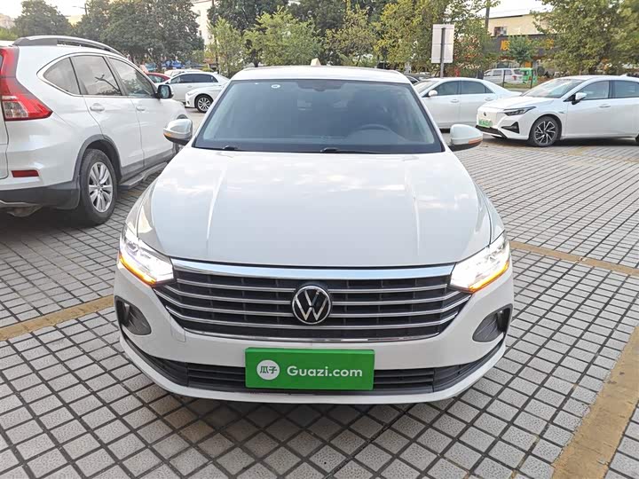 Фото 3 - Volkswagen Lavida