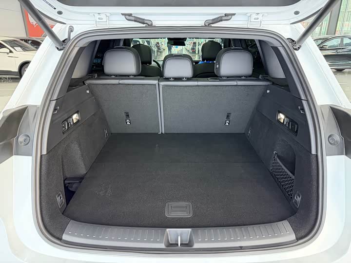 Фото 20 - LiXiang L6