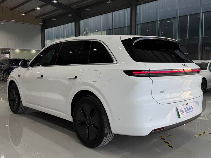 Фото 22 - LiXiang L6