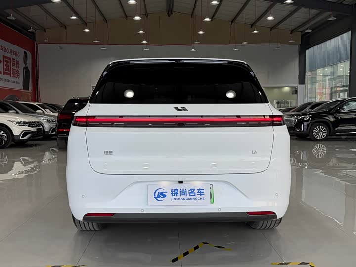 Фото 23 - LiXiang L6