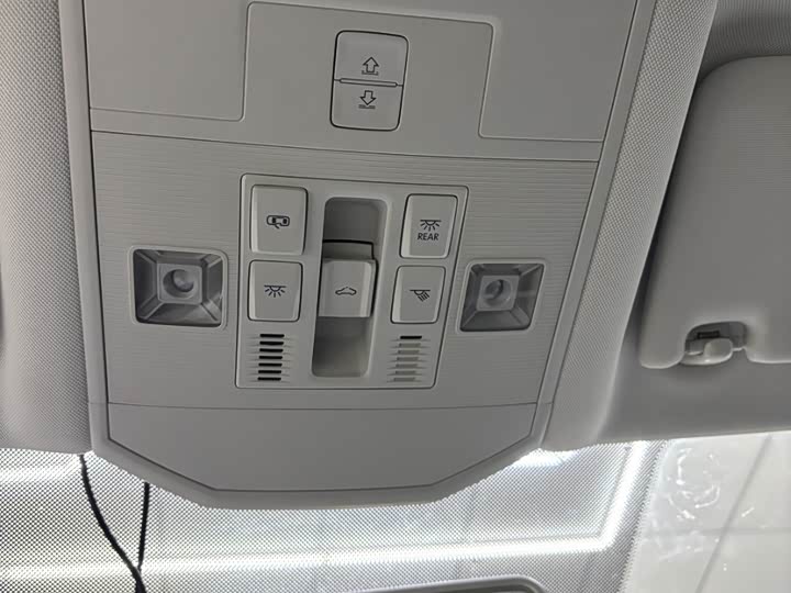 Фото 10 - Volkswagen T-Roc