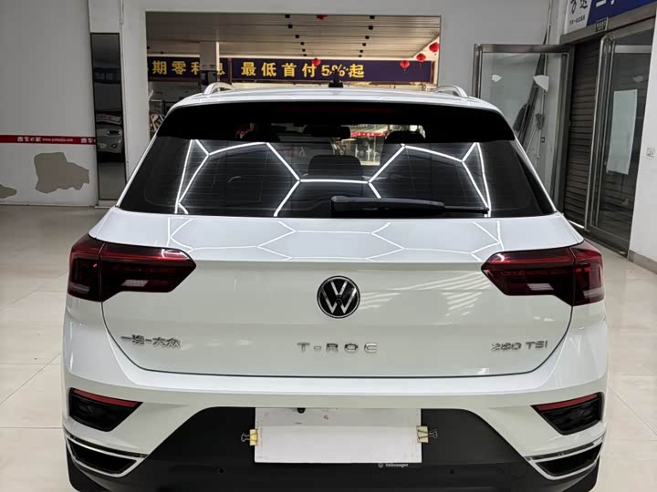 Фото 5 - Volkswagen T-Roc
