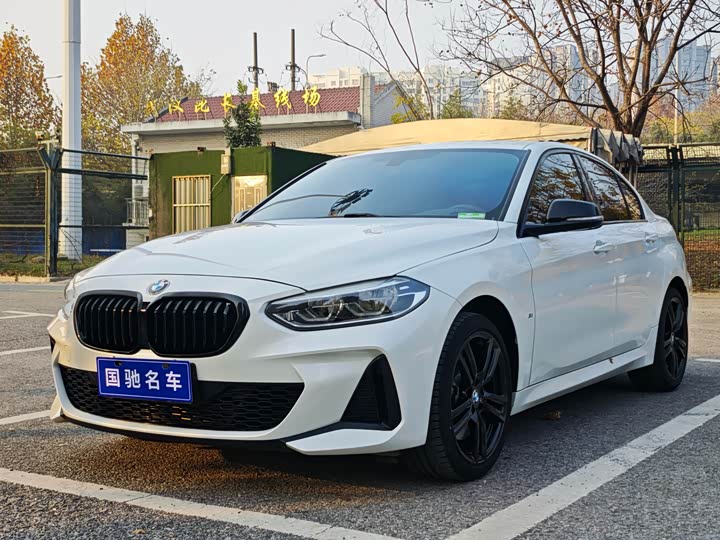 Фото 1 - BMW 1 Series