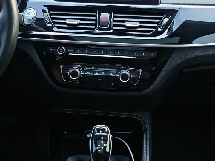 Фото 13 - BMW 1 Series