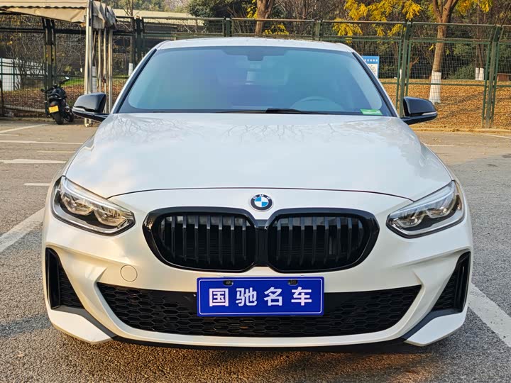 Фото 3 - BMW 1 Series