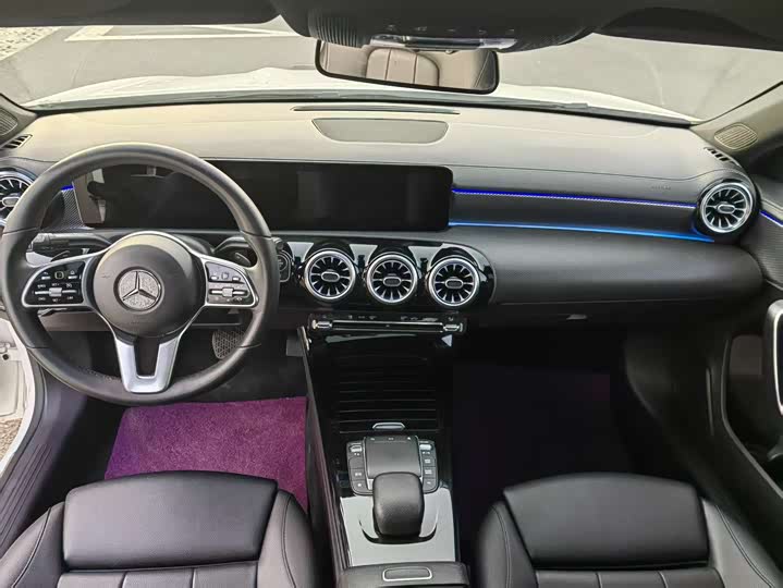 Фото 18 - Mercedes-Benz A-Class