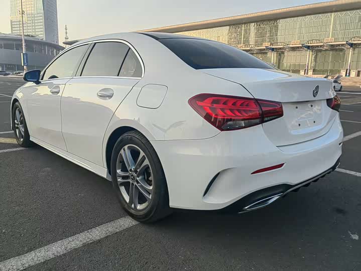 Фото 8 - Mercedes-Benz A-Class