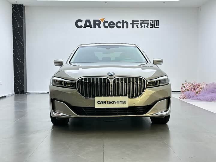 Фото 2 - BMW 7 Series