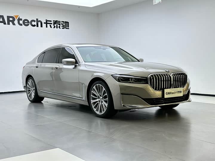 Фото 8 - BMW 7 Series