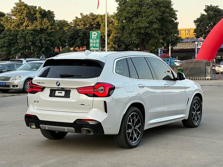 Фото 18 - BMW X3