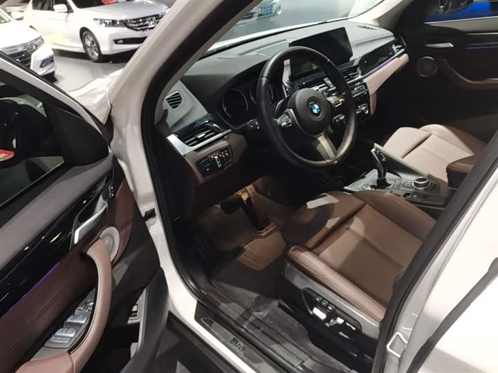 Фото 16 - BMW X1