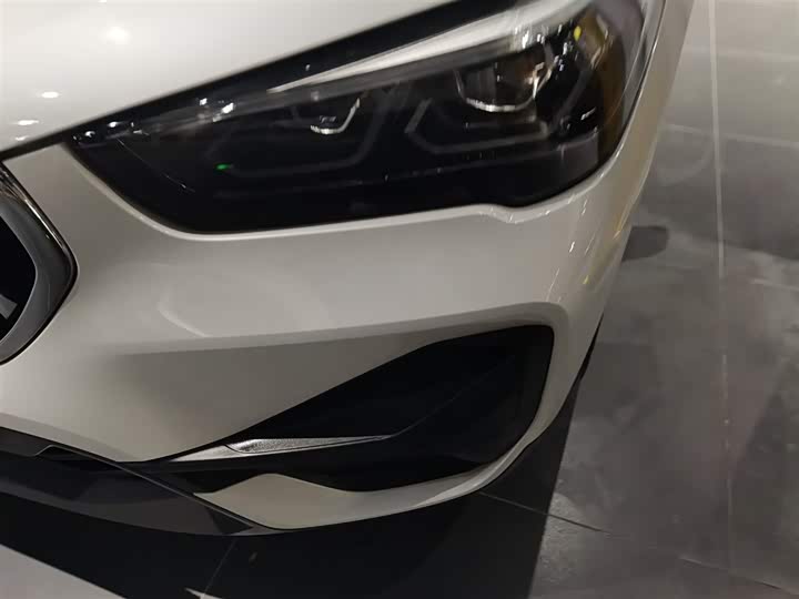 Фото 24 - BMW X1