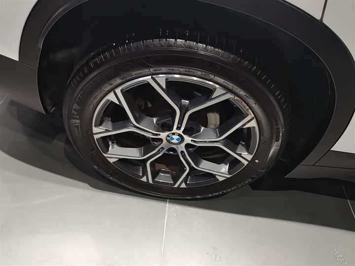 Фото 26 - BMW X1