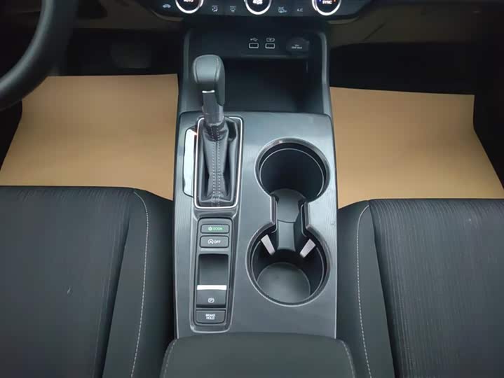 Фото 16 - Honda Civic