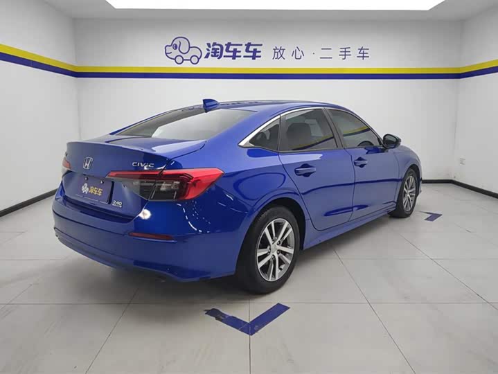 Фото 3 - Honda Civic