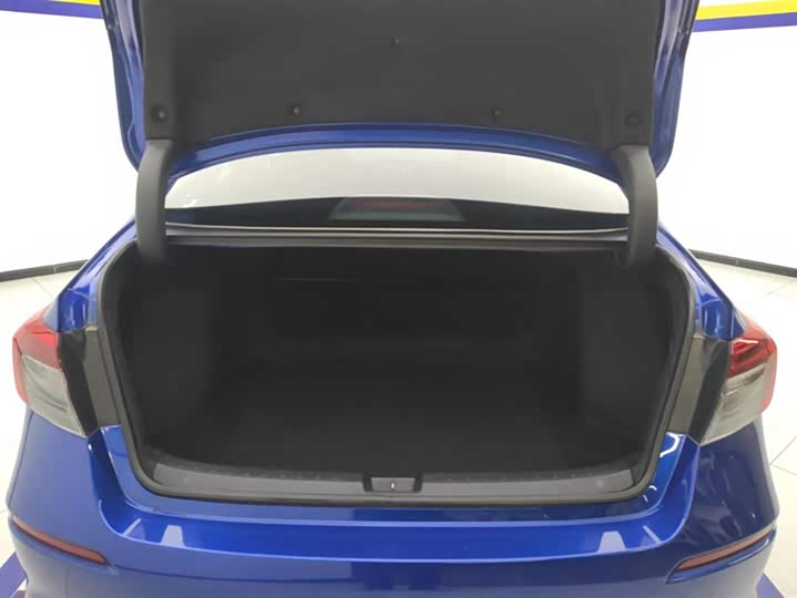 Фото 4 - Honda Civic