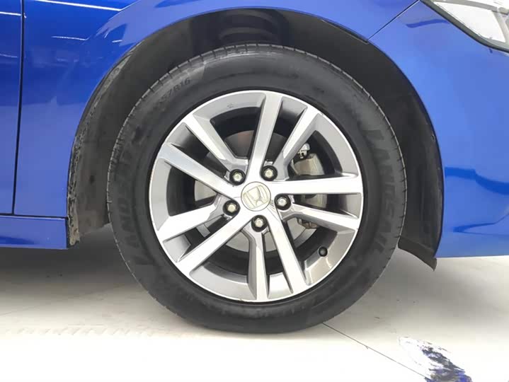 Фото 6 - Honda Civic