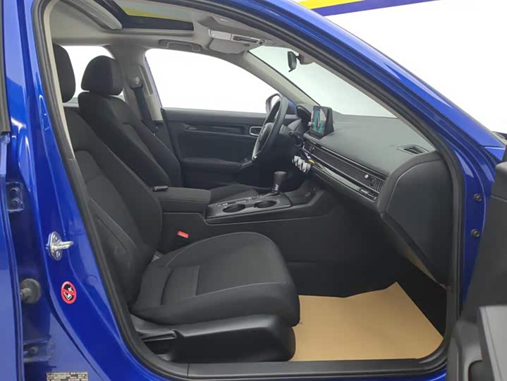 Фото 8 - Honda Civic