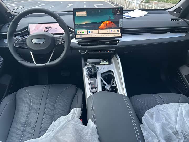 Photo 20 - Geely Preface