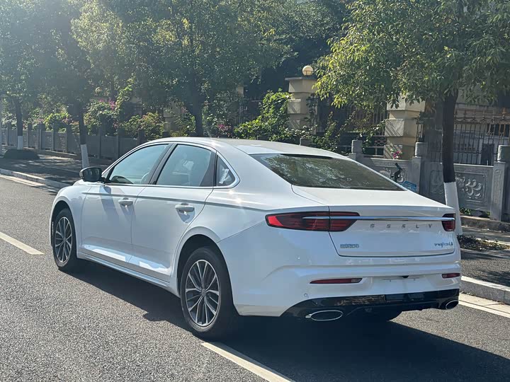 Photo 8 - Geely Preface