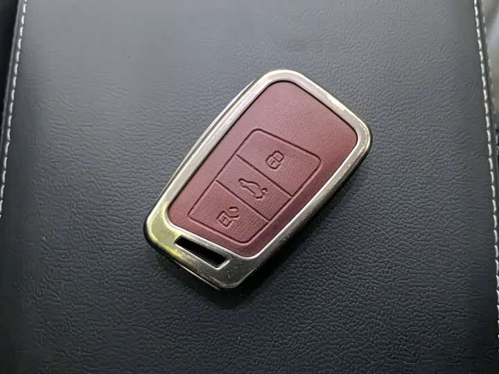 Фото 11 - Volkswagen Passat