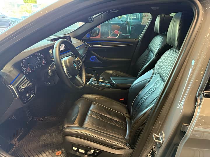 Фото 4 - BMW 5 Series