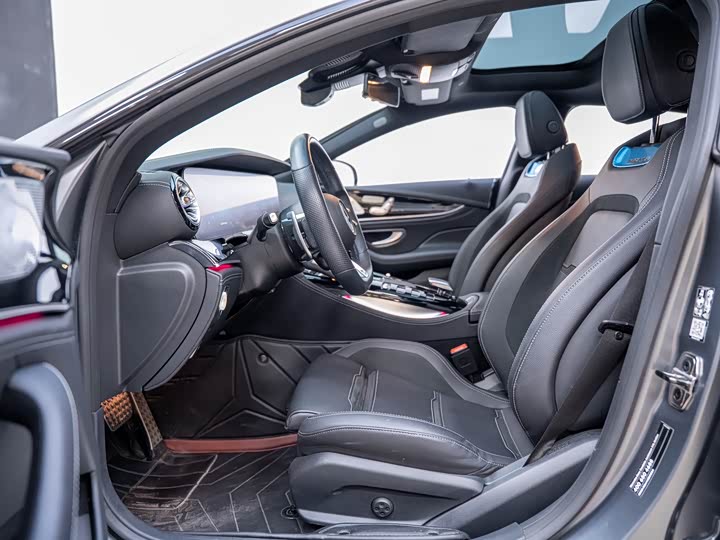 Фото 10 - Mercedes-Benz AMG GT