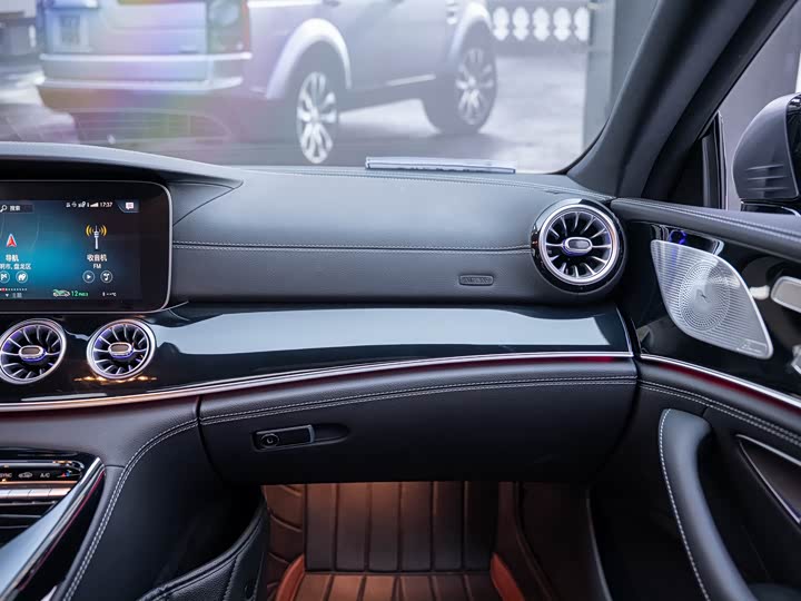 Фото 17 - Mercedes-Benz AMG GT