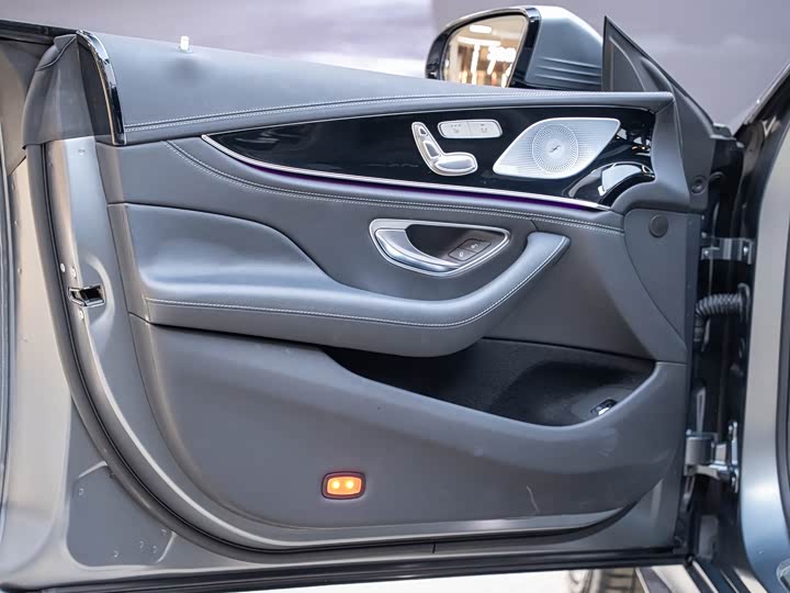 Фото 21 - Mercedes-Benz AMG GT