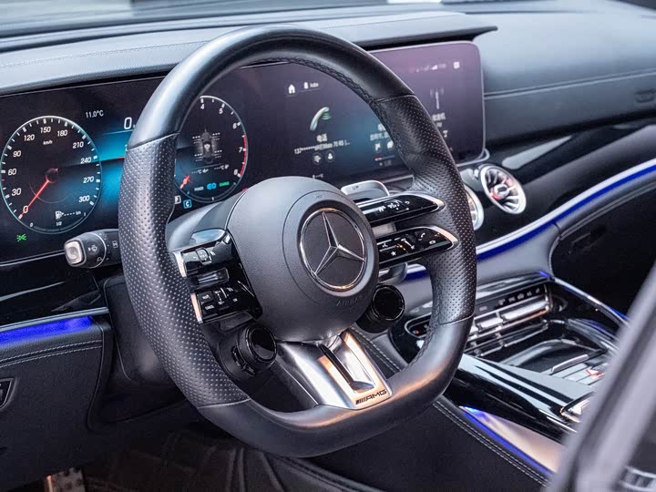 Фото 22 - Mercedes-Benz AMG GT