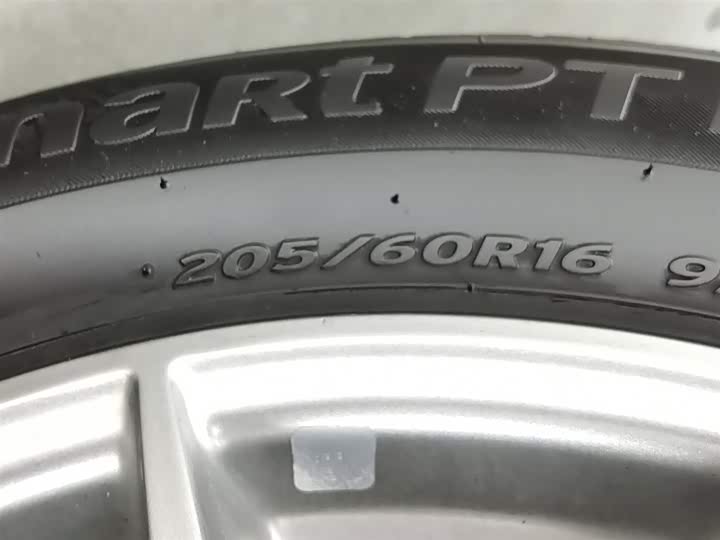 Фото 24 - Ford Focus