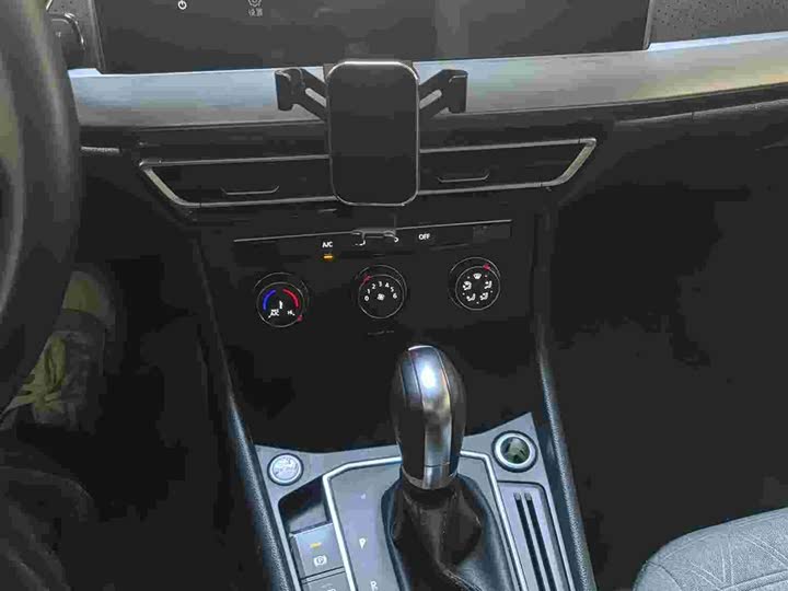 Фото 14 - Volkswagen Lavida