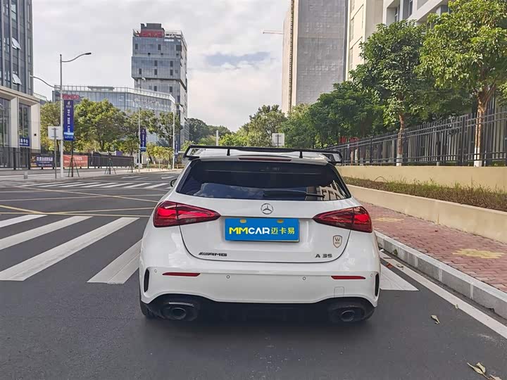 Фото 6 - Mercedes-Benz A-Class AMG