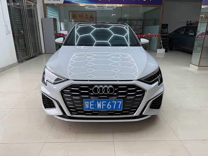 Фото 2 - Audi A3