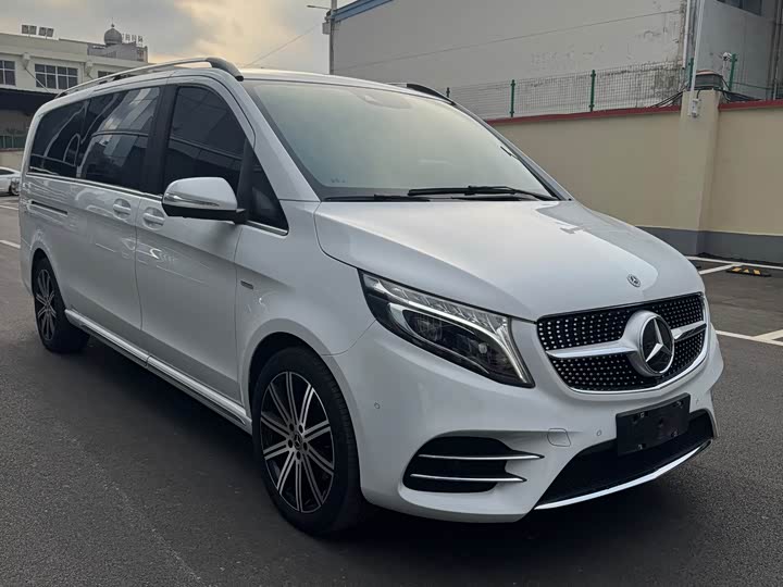 Фото 3 - Mercedes-Benz V-Class
