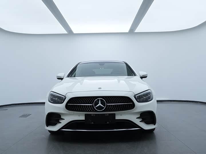 Фото 2 - Mercedes-Benz E-Class