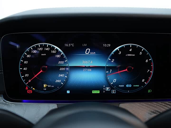 Фото 8 - Mercedes-Benz E-Class