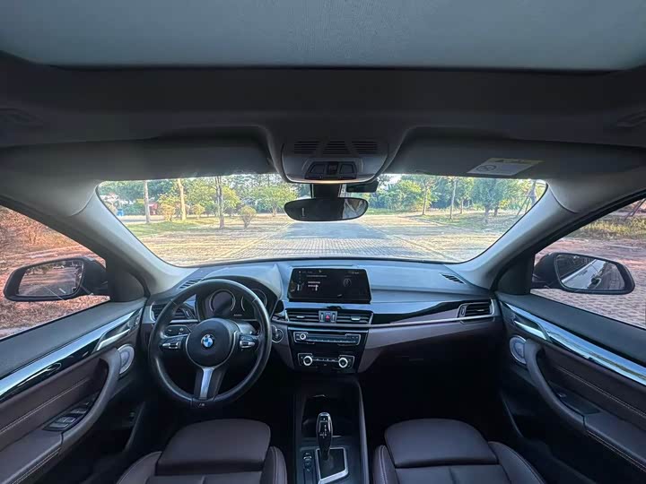 Фото 11 - BMW X1