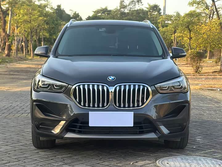 Фото 2 - BMW X1