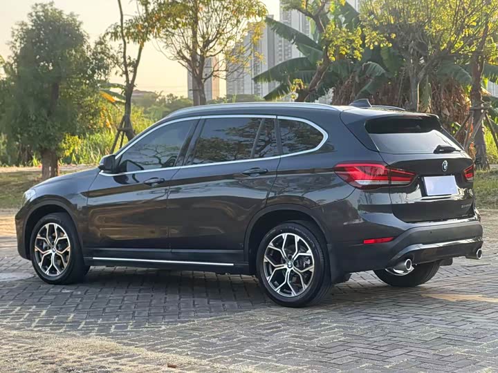 Фото 6 - BMW X1