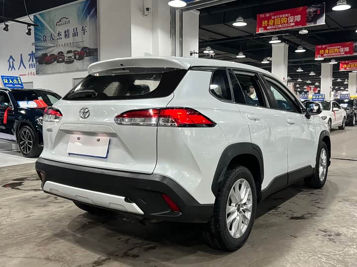 Фото 6 - Toyota Corolla Cross