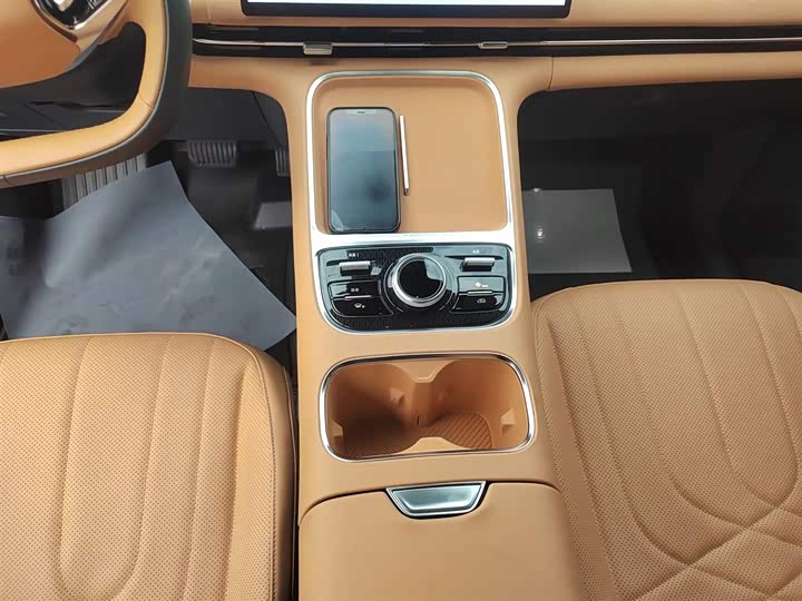 Фото 14 - Geely Galaxy Starship 7