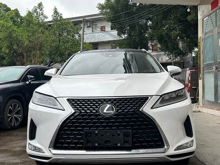 Фото 2 - Lexus RX